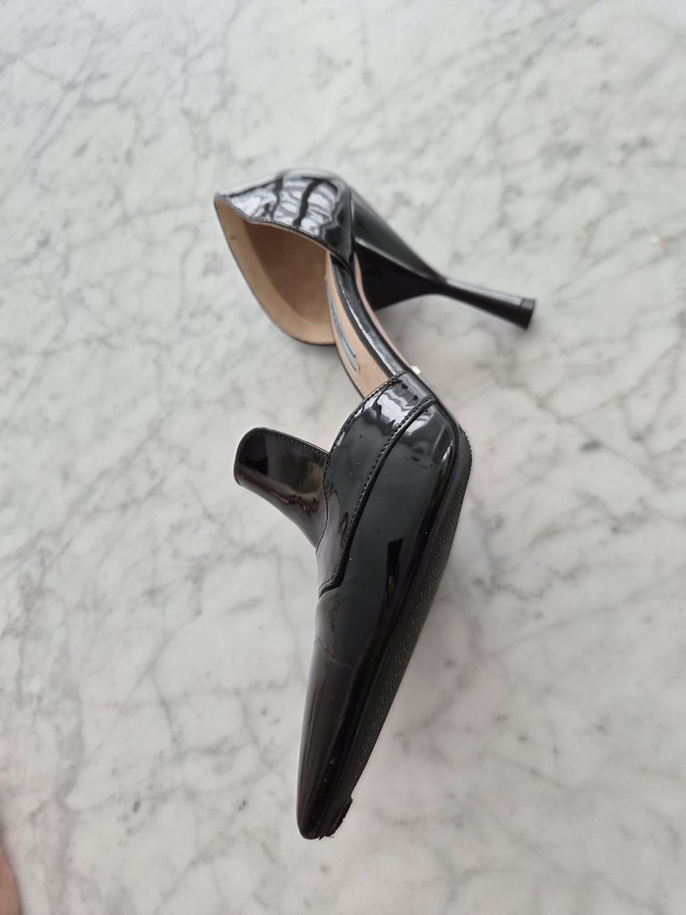 Prada Black Patent Leather Pointed D'Orsay Heels. Size 7, Fits its like 7.5 - Picture 2 of 4